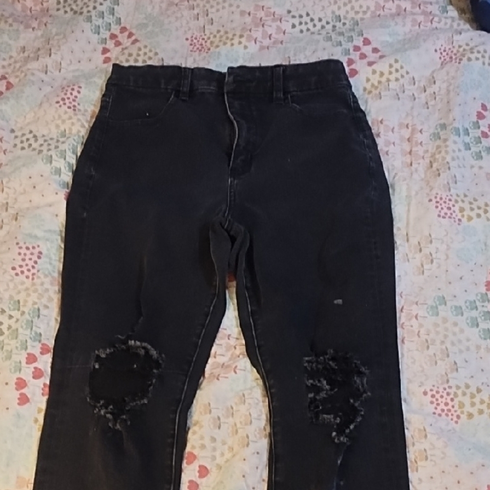 Black Distressed Jeans